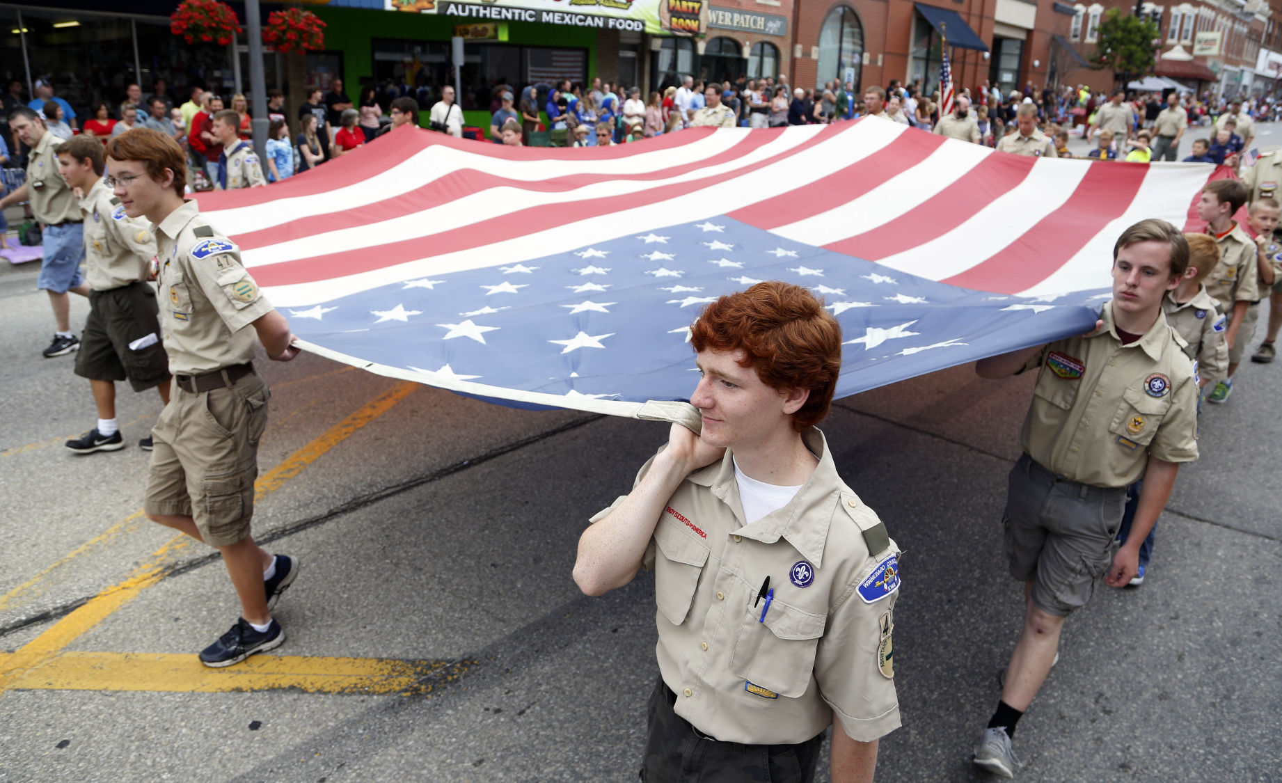 070416mp-Independence-Day-Parade-5